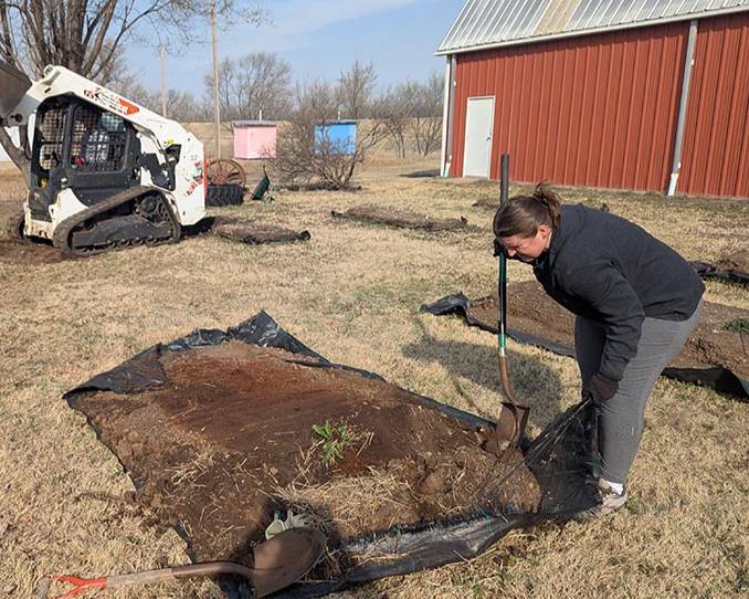 Cottonwood Extension Master Gardener breaking new ground for community garden