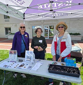Riley County Master Gardeners Providing Education