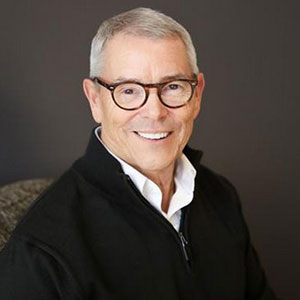 Portrait of man with glasses